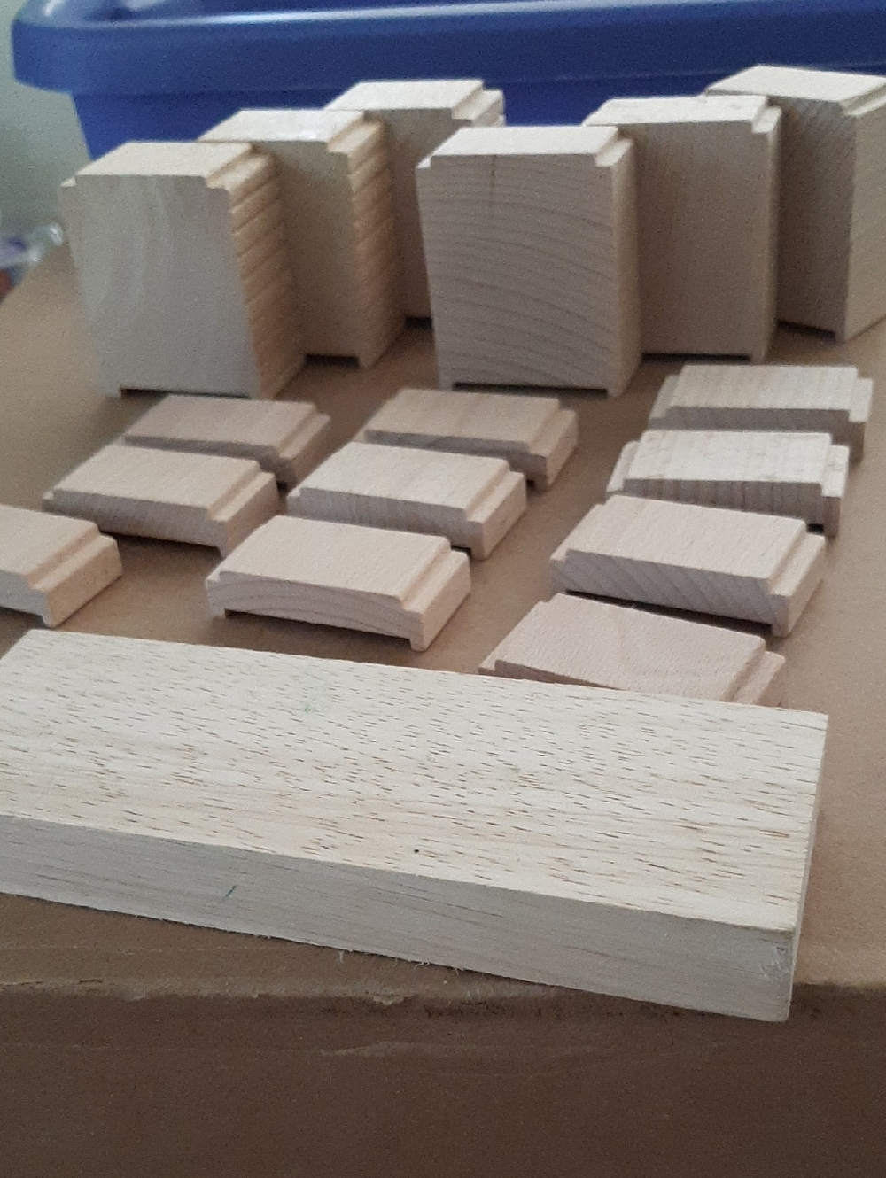 Natural Wood Train Risers - Picture 2 of 3